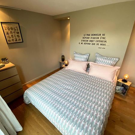 Au 10 Bed & Breakfast Luisant Rom bilde