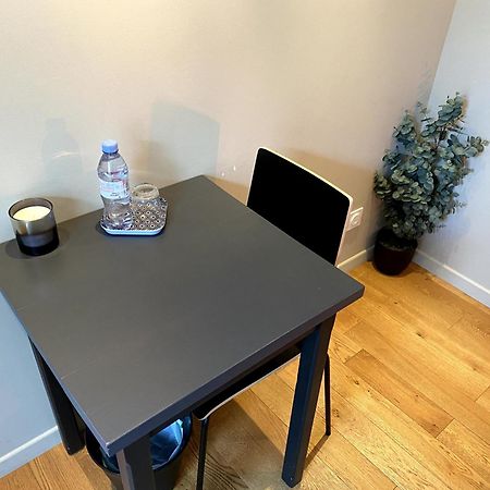 Au 10 Bed & Breakfast Luisant Rom bilde