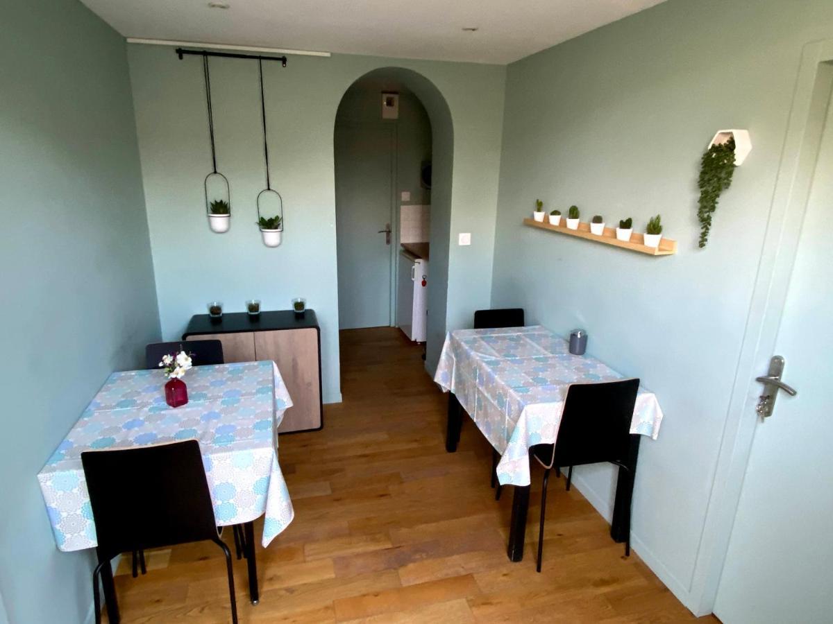 Au 10 Bed & Breakfast Luisant Eksteriør bilde