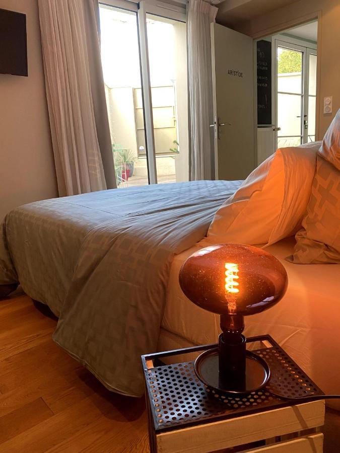 Au 10 Bed & Breakfast Luisant Eksteriør bilde