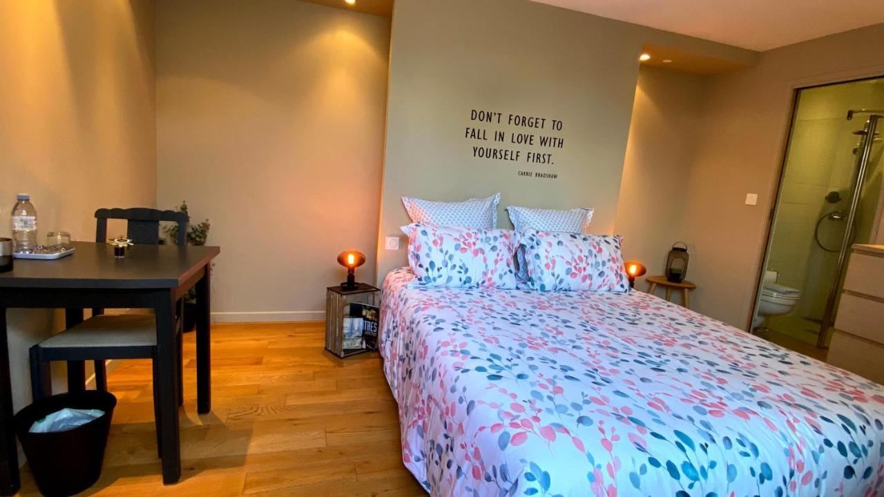 Au 10 Bed & Breakfast Luisant Eksteriør bilde